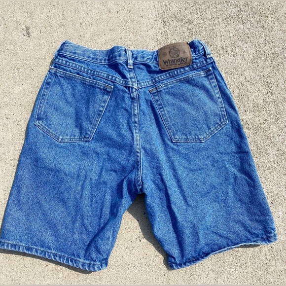 Vintage Dad shorts - Picture 2 of 2